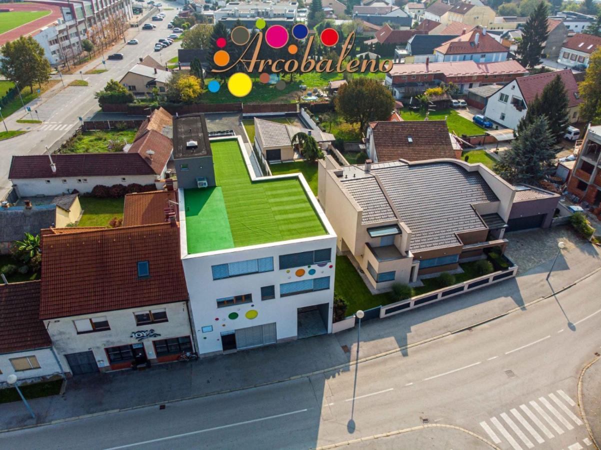 Arcobaleno Apartments & Rooms Βαράζντιν Εξωτερικό φωτογραφία