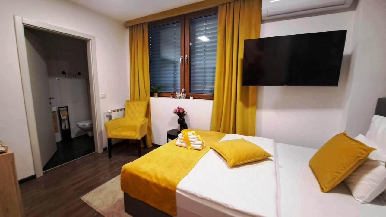 Arcobaleno Apartments & Rooms Βαράζντιν Εξωτερικό φωτογραφία